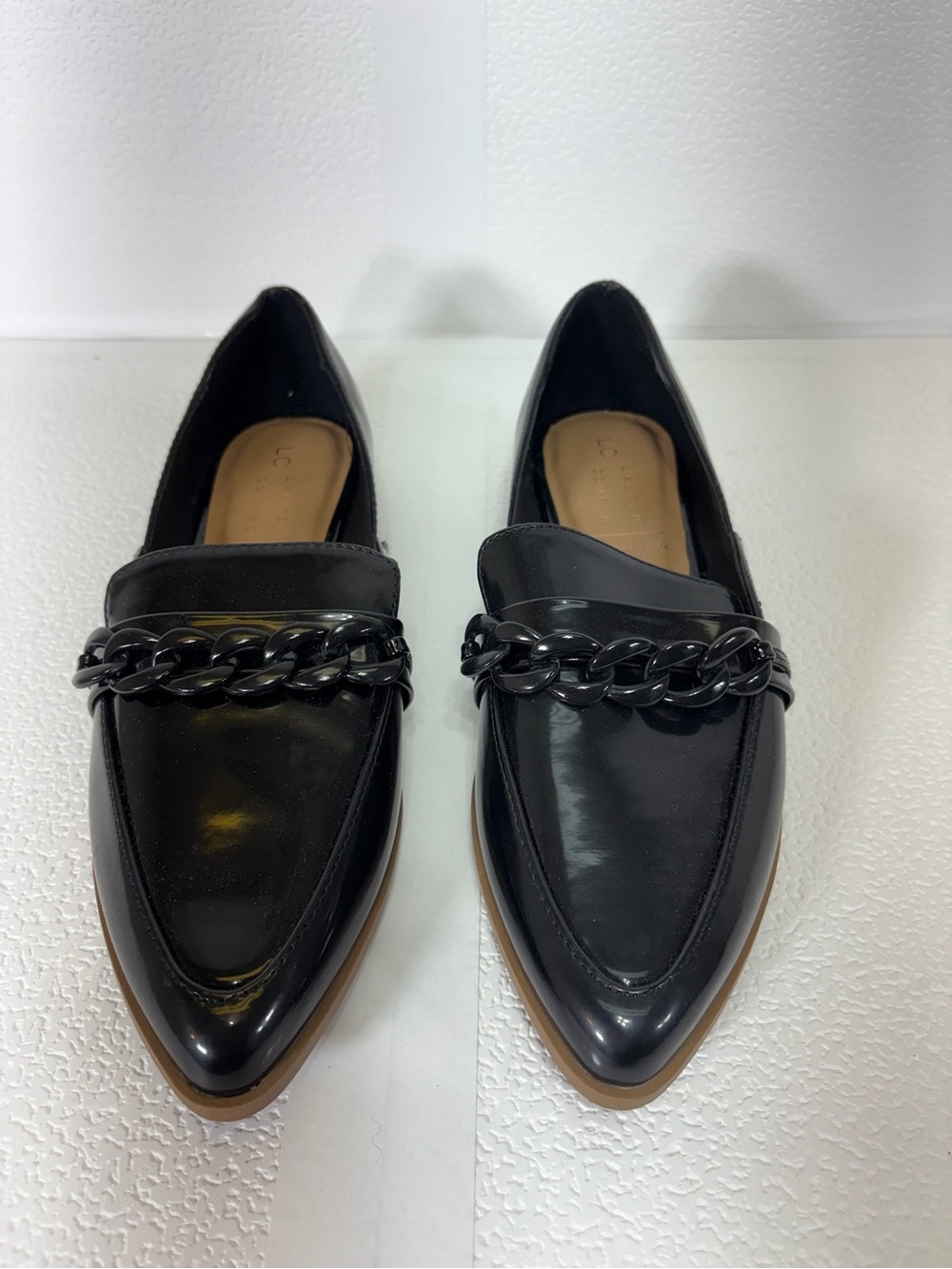 LC Lauren Conrad Black Patent Pointed Loafers with Brown Trim and Chain s218